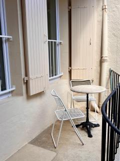 Chambre privative au calme en plein centre avec balcon - 7