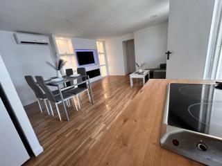 Chalet con piscina - 9