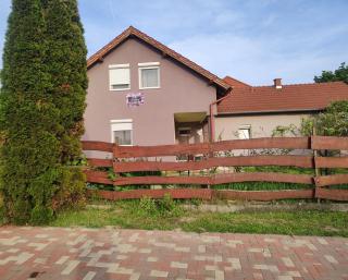 Bella Vendégház - Székesfehérvár - 8