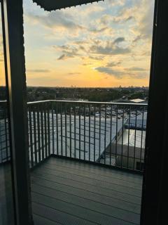 Morden 1 bed apartment - Barking - 6