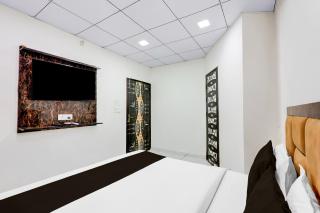 SPOT ON 7 Star Guest House - Hisār - 1