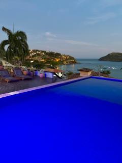 Búzios Prime: Vista Mar, 50m da Praia da Ferradura, 8 suites - 6