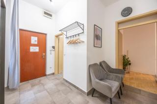 Central Gozsdu Apartment by True Estate - 5