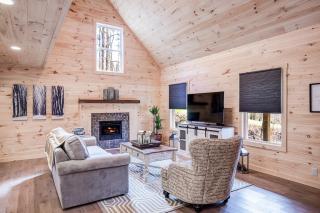 Cozy Cabin near Historic Dahlonega Town Square - 8