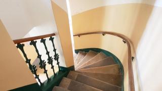 Big Viennese City Apartment with Piano and AC - 6