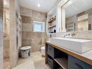 pleasant old and comfortable little house - 8