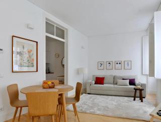 Alfama Confortable Apartment near Cathedral - 0