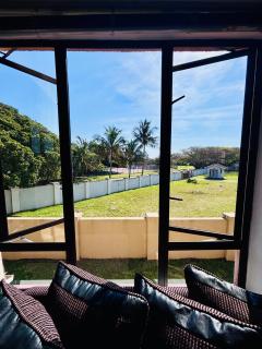 Tranquil Shores Modern 1BR WiFi Pool Beach - 5