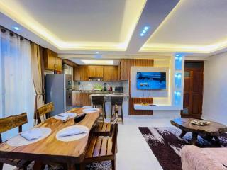 Luxurious Cozy Apartment - 0