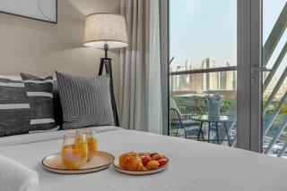 Luxury Palm Studio - Skyline Views - Rooftop Pool & Beach Access - 3