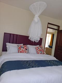 Serene 2BR Getaway with Stunning Hill Views - Machakos - 3