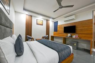 Kelvish Hotel- Delhi Airport - 8