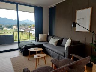 308 The Meadows Luxury Deluxe - George - 9