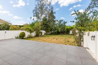 Stylish 5BR with Garden&Parking near Wimbledon - 1