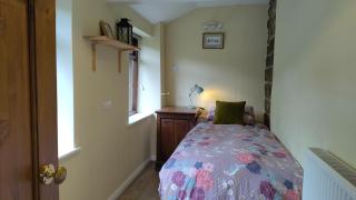 Whimsy by the Peaks, private parking, fenced garden, good walks, pub - Tansley - 9