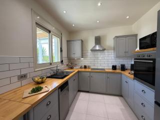 Villa Karneios - Private Pool near Chania & Beach - 3