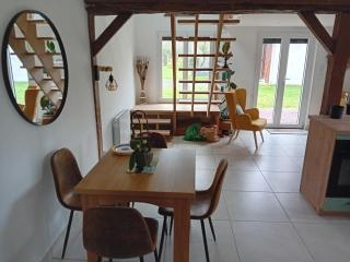 chambre ou la maison - - 8