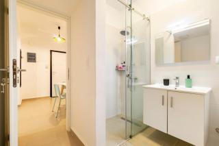 BIG BLUE - Your perfect home, Varnava, Pagrati - Athen - 9
