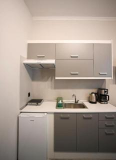 Family Zeus Escape by ZeusSuites - 6