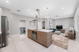Modern 3 BR Villa Near Beach & FLL - Hollywood - 9