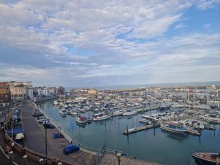 Luxury Beach Apartment, Central Ramsgate - Atria - 8