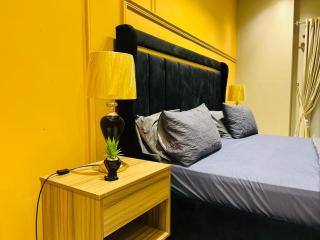 Downtown Serene - A Luxury Suite in B3 Heights with Gym - Rawalpindi - 7