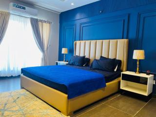 Downtown Serene - A Luxury Suite in B3 Heights with Gym - Rawalpindi - 1