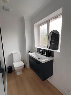 La CAZA Guest House - Royston - 5