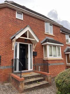 La CAZA Guest House - Royston - 2