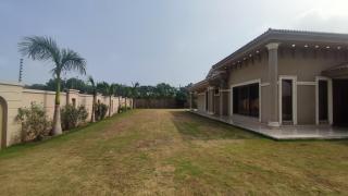 Lawn & Luxe 2 BR Stay with Grand Event Space - Lahore - 6