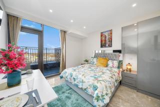 Godino Hotel and serviced apartments - Ilford - 0