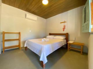 Suite Sol - Quarto e Banheiro com Ar Condicionado - 0