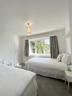 Lovely 2-Bedroom New Forest apartment on a Farm - 9