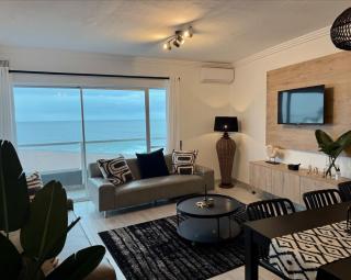 Seascape - Ocean View, Beachfront Apartment - 5