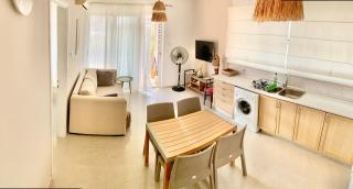 Boho Beach Apartment - - 3