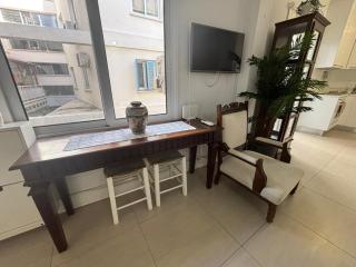 Modern 2BR Apartment 70m from Finikoudes beach - 3