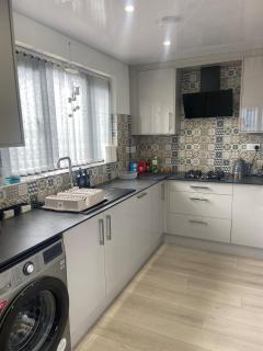 Watermead Retreat Bungalow - Birstall - 8