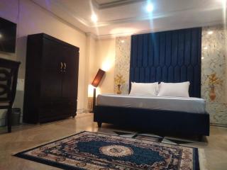 Dazzy Dream Guest Houses - 4