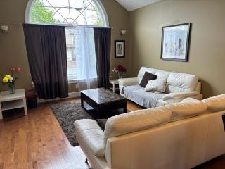 4- Bedroom Modern Townhouse - 9