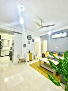 RABYs COTTAGE COZY 2 BEDROOM BACKUP POWER WIFI - 0