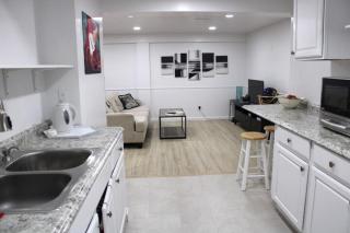 Large guest Suite Private&cozy huge 1-bd, 1-bath - 0