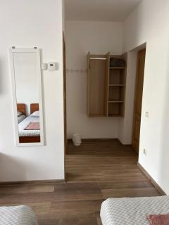 Pensiunea Giulia Home - Dezmir - 7