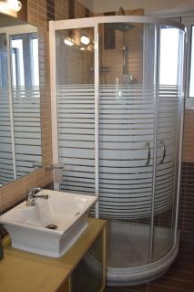 Chalou Stay - Comfort Near Athens Airport - 9