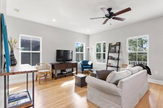 Pet-Friendly Bungalow Festival Season Getaway - 1