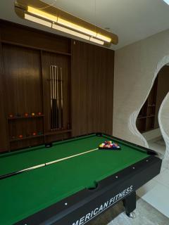 Cozy, Serene Ambiance With Nice Balcony Views - 0