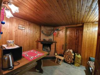 Cosy Festival Streets Cottage - 4