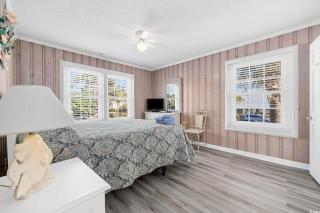 Coastin Time 8 BR 6BA Private Heated Pool & Hot Tub - 2
