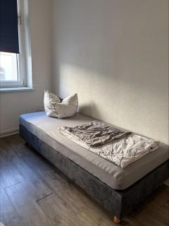 Zentrale Monteurswohnung mit Küche, WLAN & Vollausgestattet - Halle an der Saale - 0
