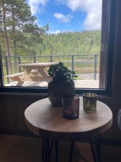 Peaceful lakefront cabin - 4