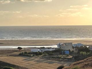 Apartment in a beachfront house - Briyech - 0